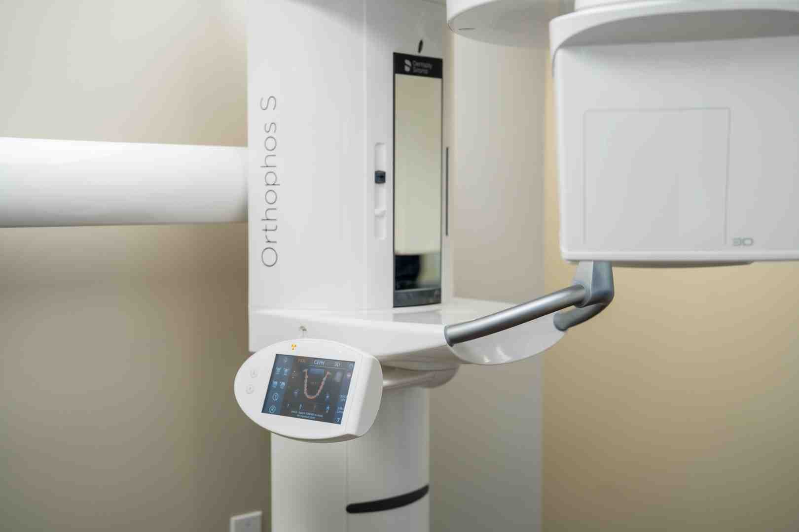 of a dental 3D CT scan - single tooth implant cost without insurance